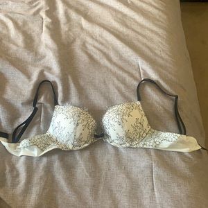 Victoria secret push up bra
